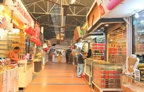 Famous shopping Centre in Lucknow