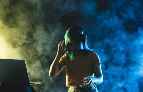 Bangalore Nightlife: Best Destinations for Party and Fun| female dj